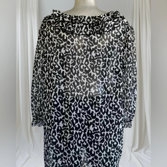 ✅Plus Size Pullover Ruffles Blouse - Picture 4 of 12